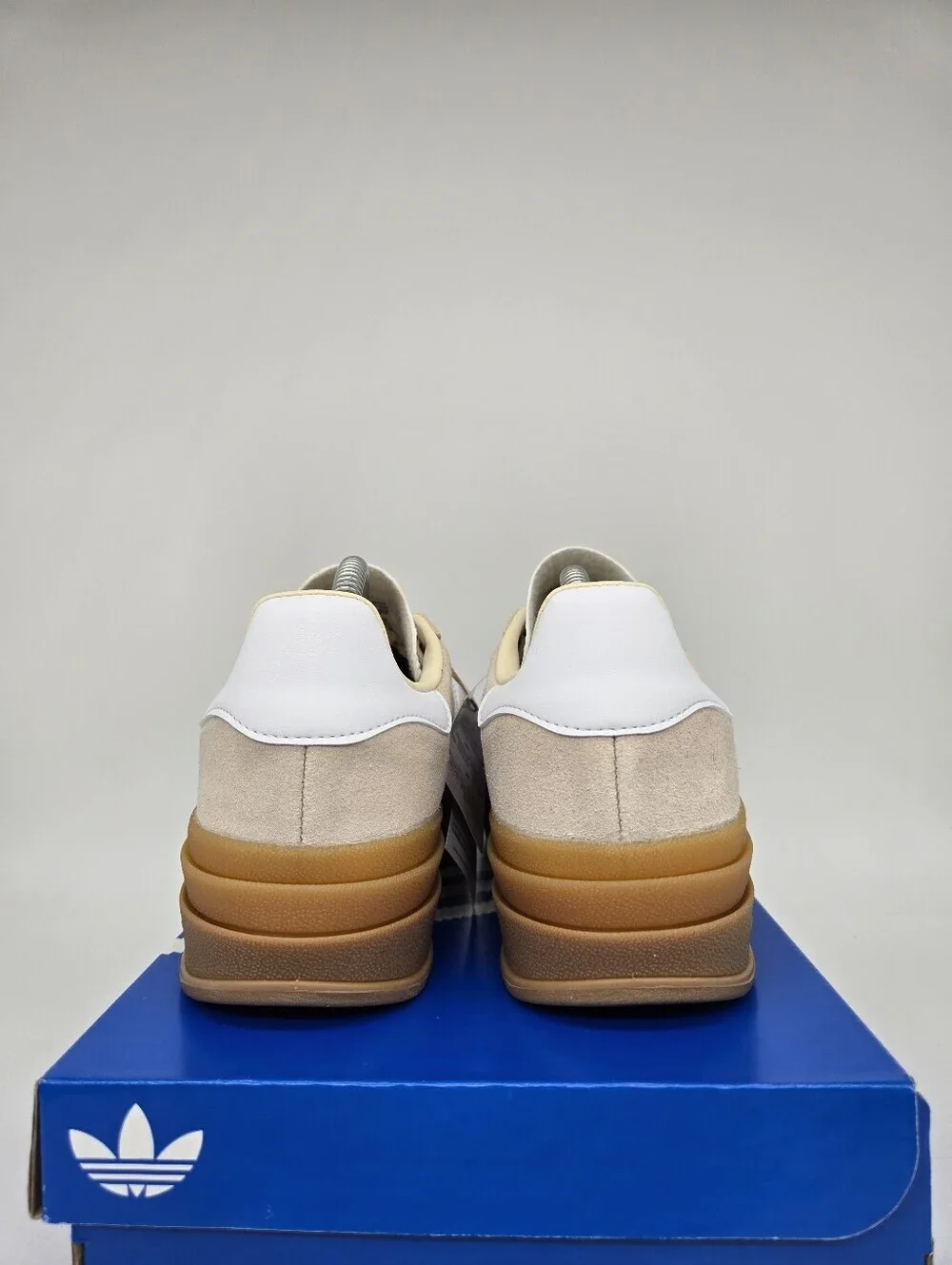 adidas Originals Gazelle Bold JP9288 White Beige Gold Shoes Women's Size 7